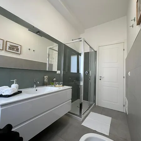 Apartament The 7th *